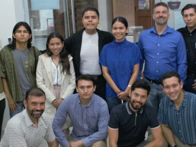 Visita del Agregado Cultural de la Embajada al Centro Boliviano Americano
